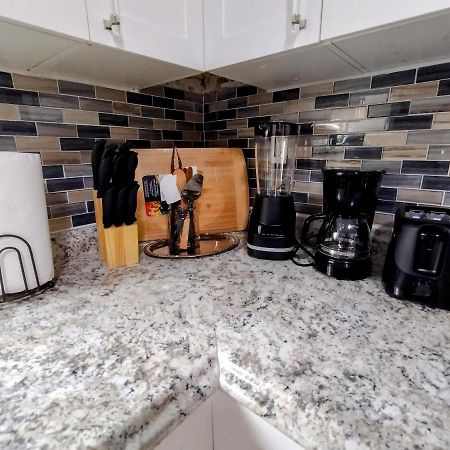Cheerful 3-Bedroom Home /Ac+ Free Parking North Miami Beach Εξωτερικό φωτογραφία