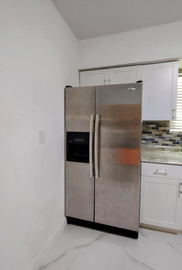 Cheerful 3-Bedroom Home /Ac+ Free Parking North Miami Beach Εξωτερικό φωτογραφία