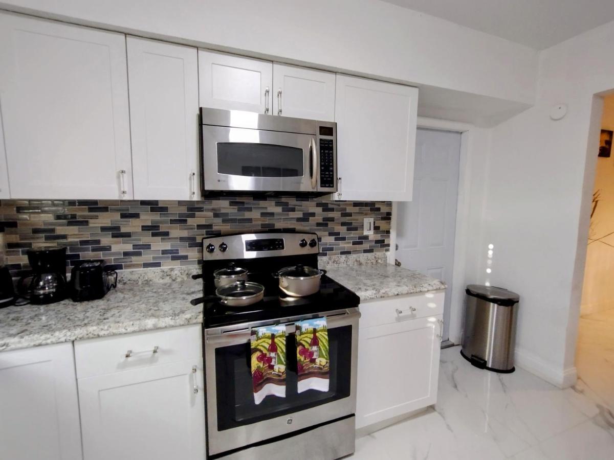Cheerful 3-Bedroom Home /Ac+ Free Parking North Miami Beach Εξωτερικό φωτογραφία