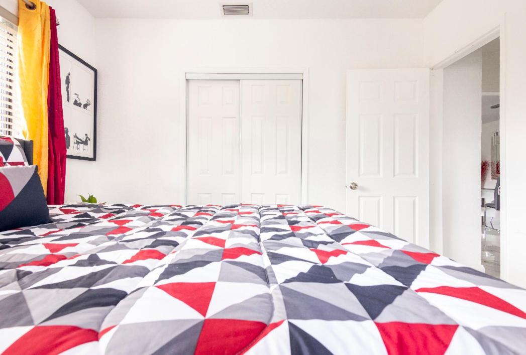 Cheerful 3-Bedroom Home /Ac+ Free Parking North Miami Beach Εξωτερικό φωτογραφία
