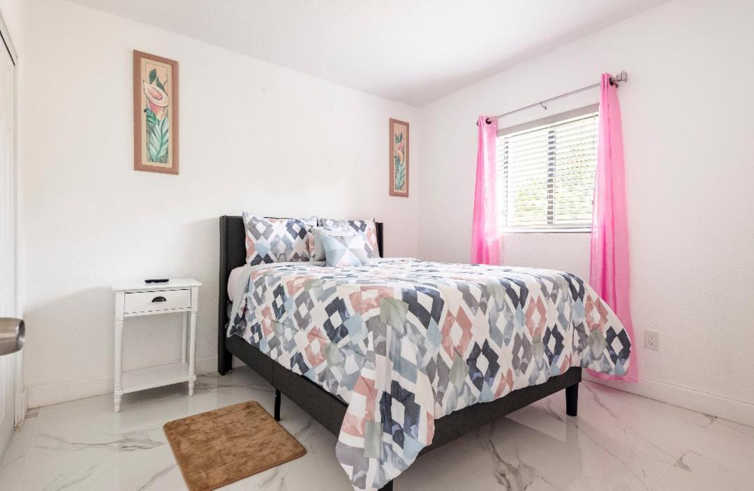 Cheerful 3-Bedroom Home /Ac+ Free Parking North Miami Beach Εξωτερικό φωτογραφία